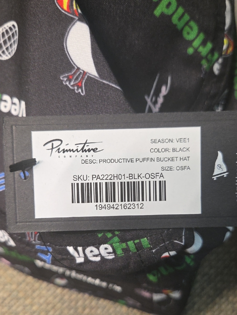 Primitive Black Bucket Hat with Multicolor Puffin Print
